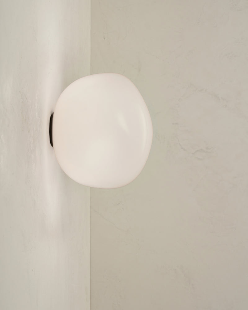 Lacuna Sconce - Medium