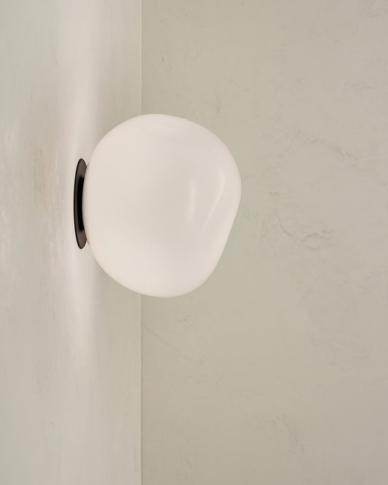 Lacuna Sconce - Medium