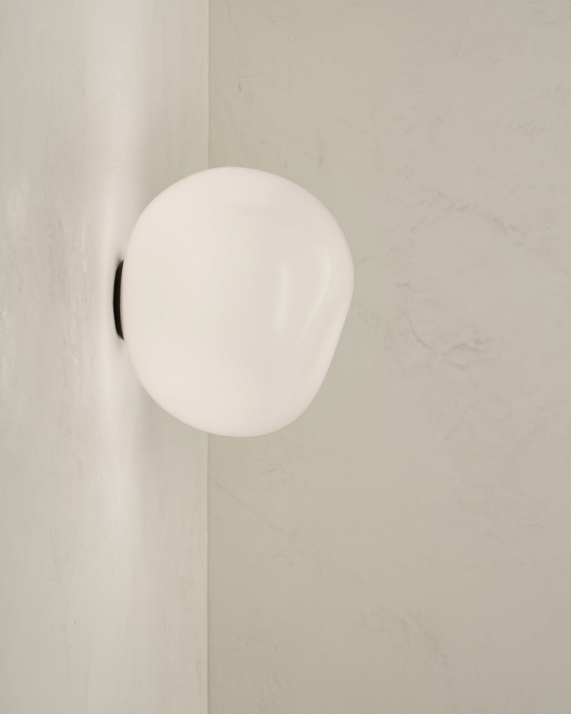 Lacuna Sconce - Medium