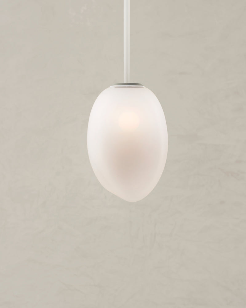 Lacuna Oval Pendant - Medium