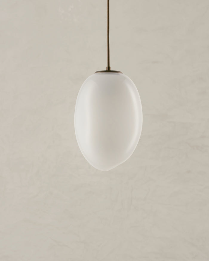 Lacuna Oval Pendant - Medium