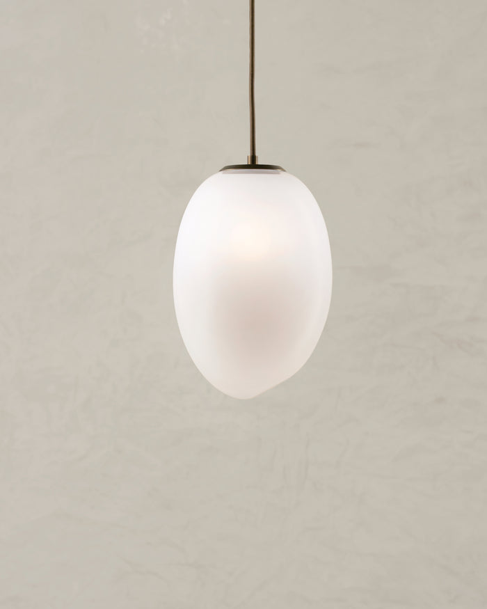 Lacuna Oval Pendant - Medium