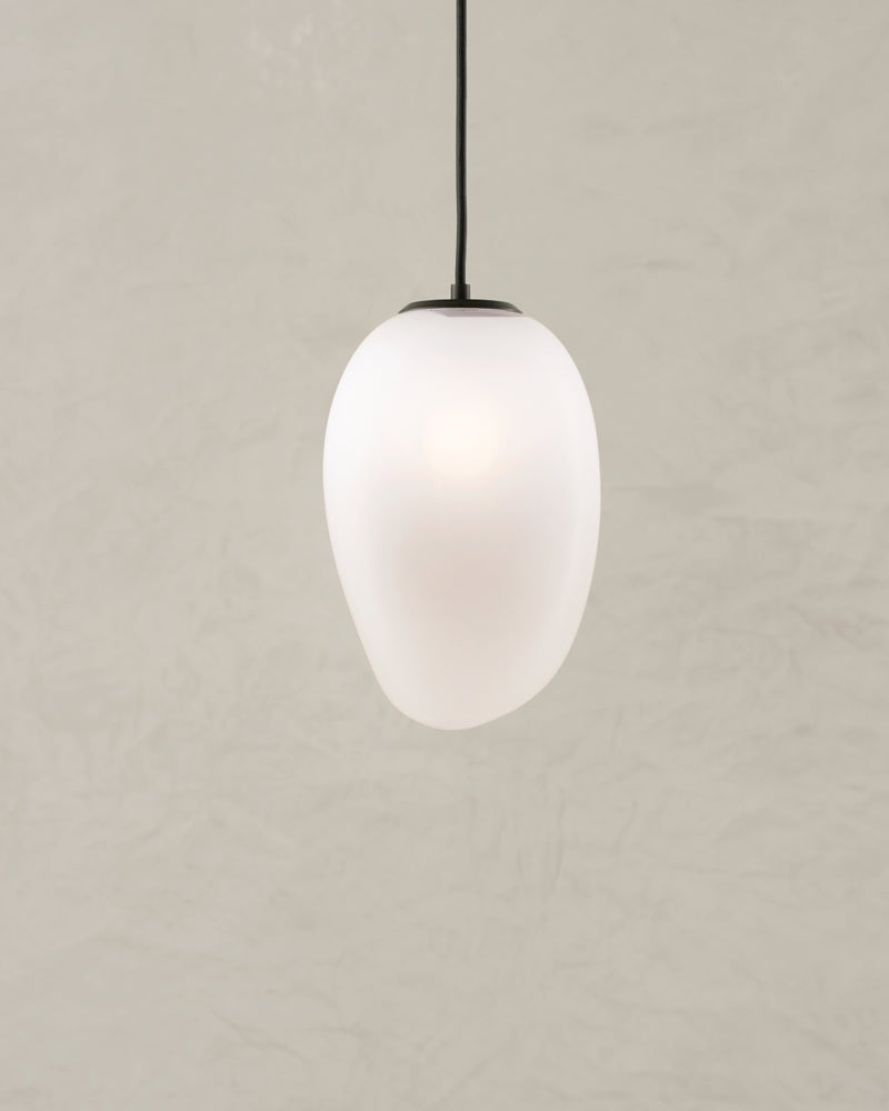 Lacuna Oval Pendant - Medium